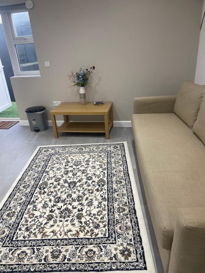 One Bedroom Apartment Goodmayes Luaran gambar