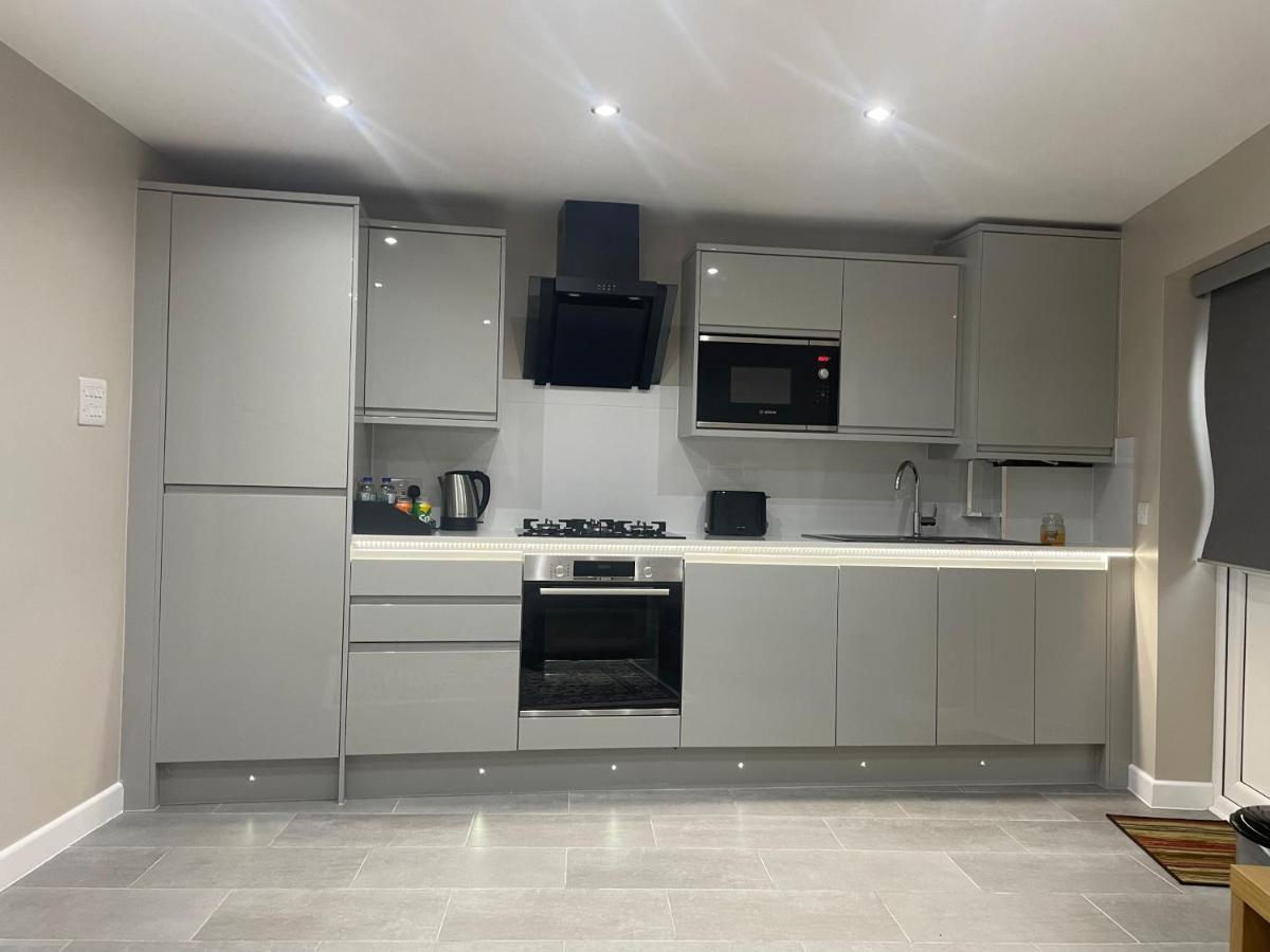 One Bedroom Apartment Goodmayes Luaran gambar