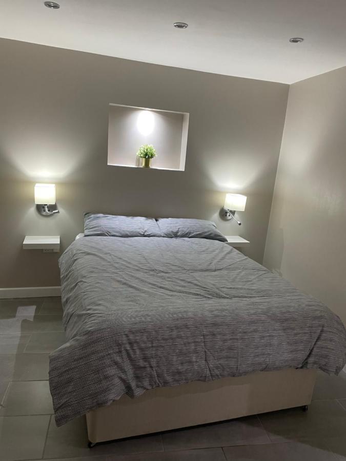 One Bedroom Apartment Goodmayes Luaran gambar